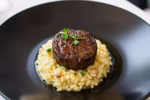 3 receitas de risoto de filé mignon para o fim de semana!