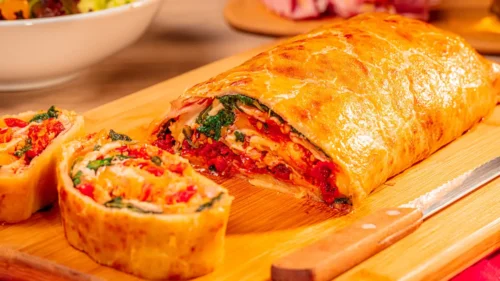 Rocambole Salgado de Mortadela Italiana com Azeitonas