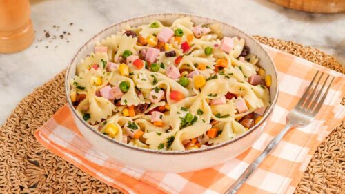 Salada de macarrão para ceia de Natal: 6 receitas criativas para se inspirar
