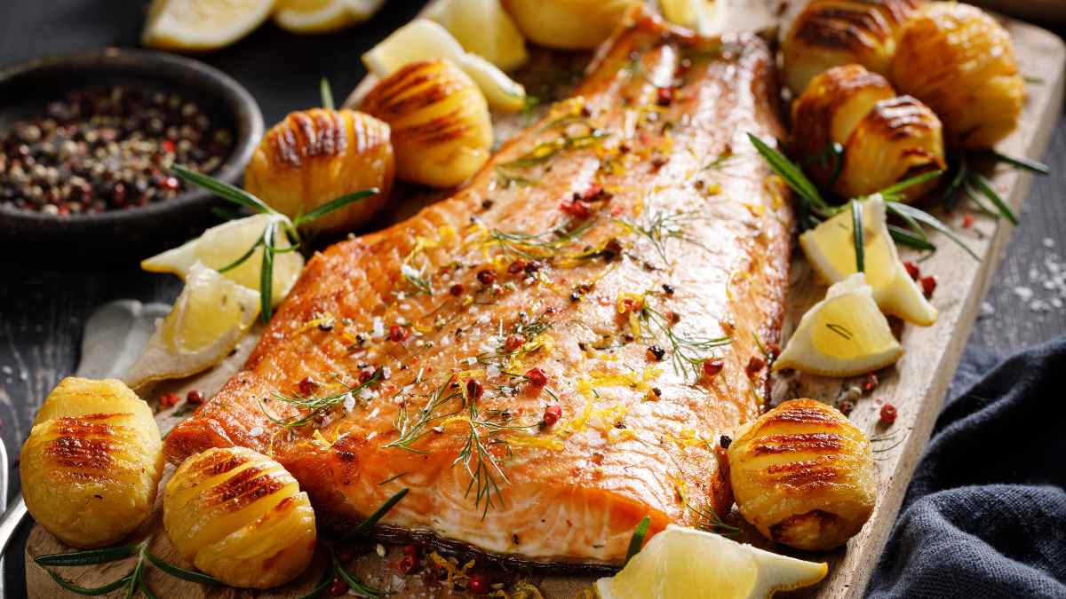 Como fazer salmão grelhado: 6 dicas para não errar no preparo