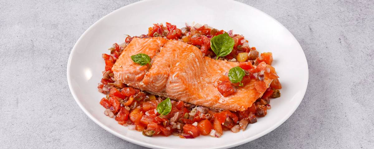 Salmão Grelhado ao Molho de Tomate