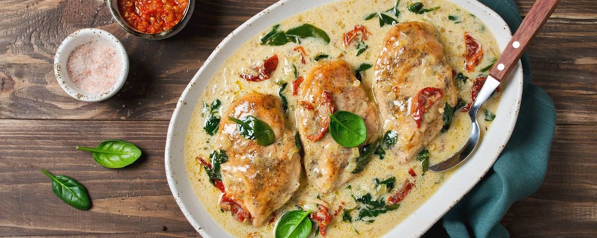 Cozido de Frango com Conhaque e Suco de Maçã