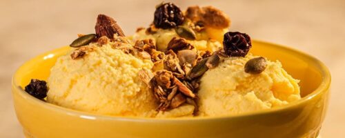 Sorvete Caseiro com Granola