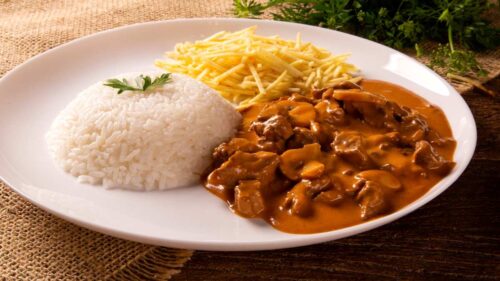 O que substitui a carne no strogonoff? Confira opções saborosas
