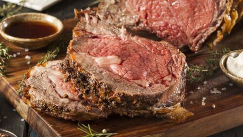 5 temperos para carne que podem substituir o sal 