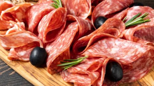 Salame italiano, hamburguês, milano e salaminho: entenda a diferença entre os tipos de salame