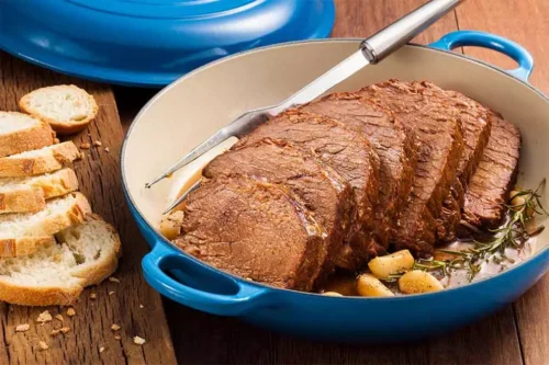 Tipos de panela: veja o ideal para cada receita com carne