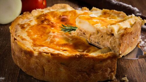 Torta de Frango com Pimentão e Alho-poró