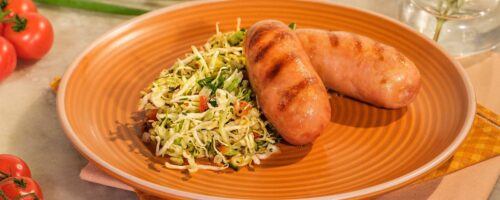 Linguiça Toscana com Salada de Repolho